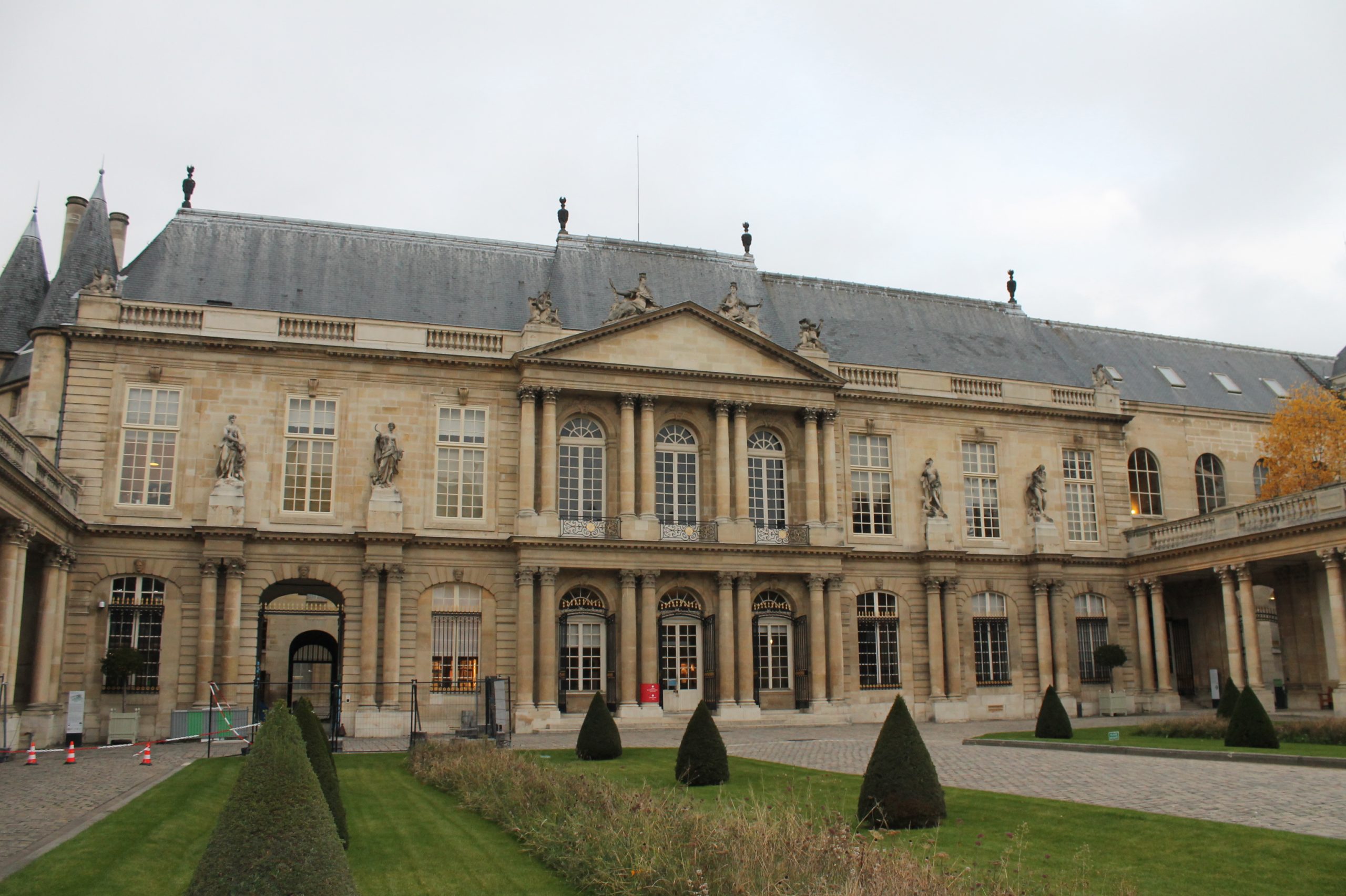 Archives Nationales (MH)