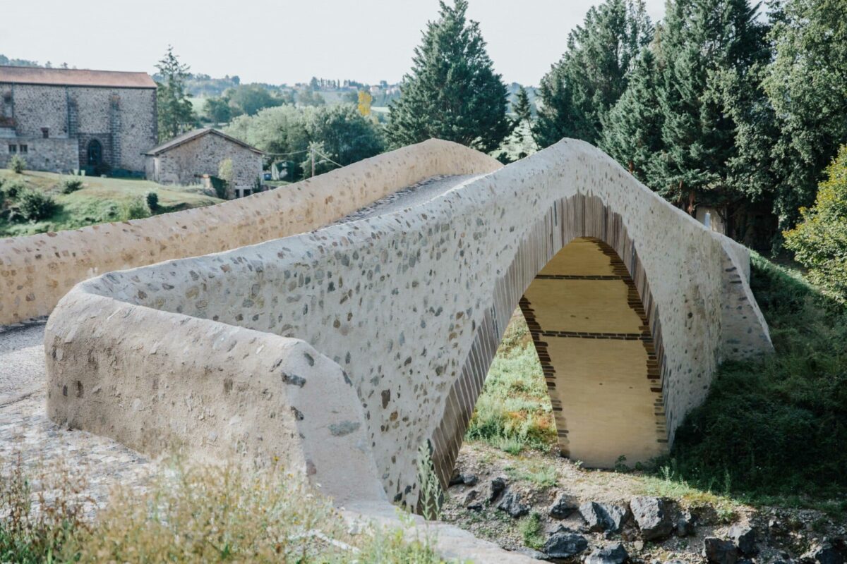 Rénovation de bâtiment ancien par l'entreprise de maçonnerie Louis Geneste